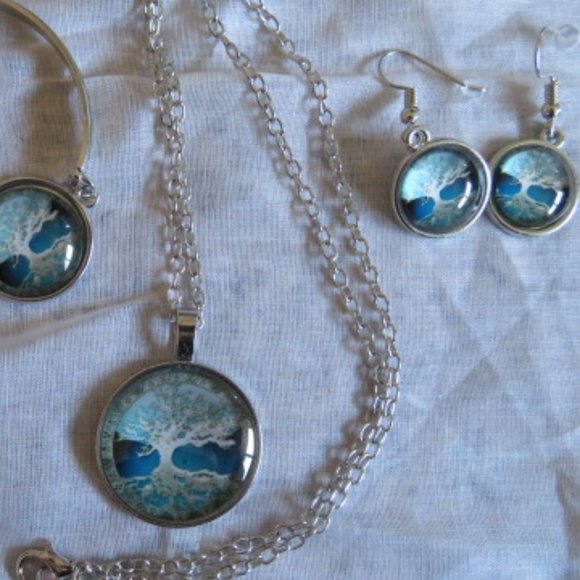 SET Pendant Bracelet & Earrings Tree of Life Blue White Alloy (K273) - Picture 2 of 6